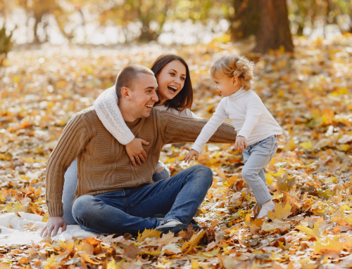 Fall Family Photos: What to Wear, Where to Go & Who to Book (Happening List Faves)